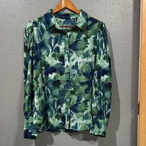 Women's Green Watercolor Floral Button-Up Shirt